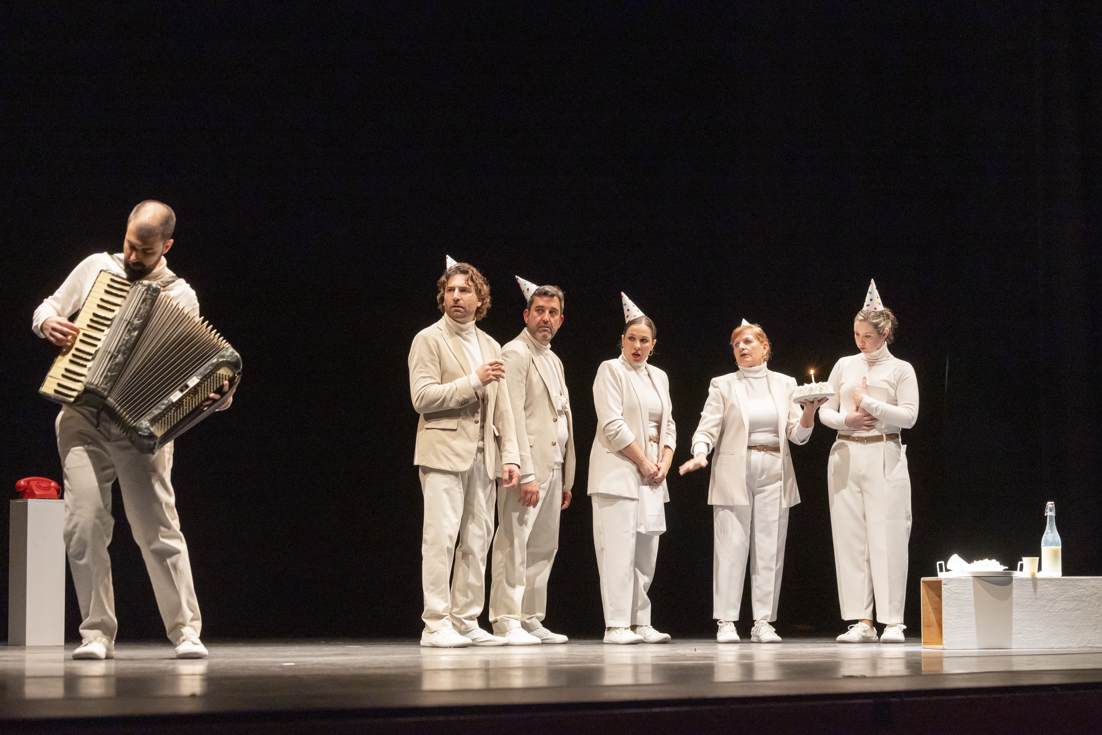 En la luna, de Alpí Teatre