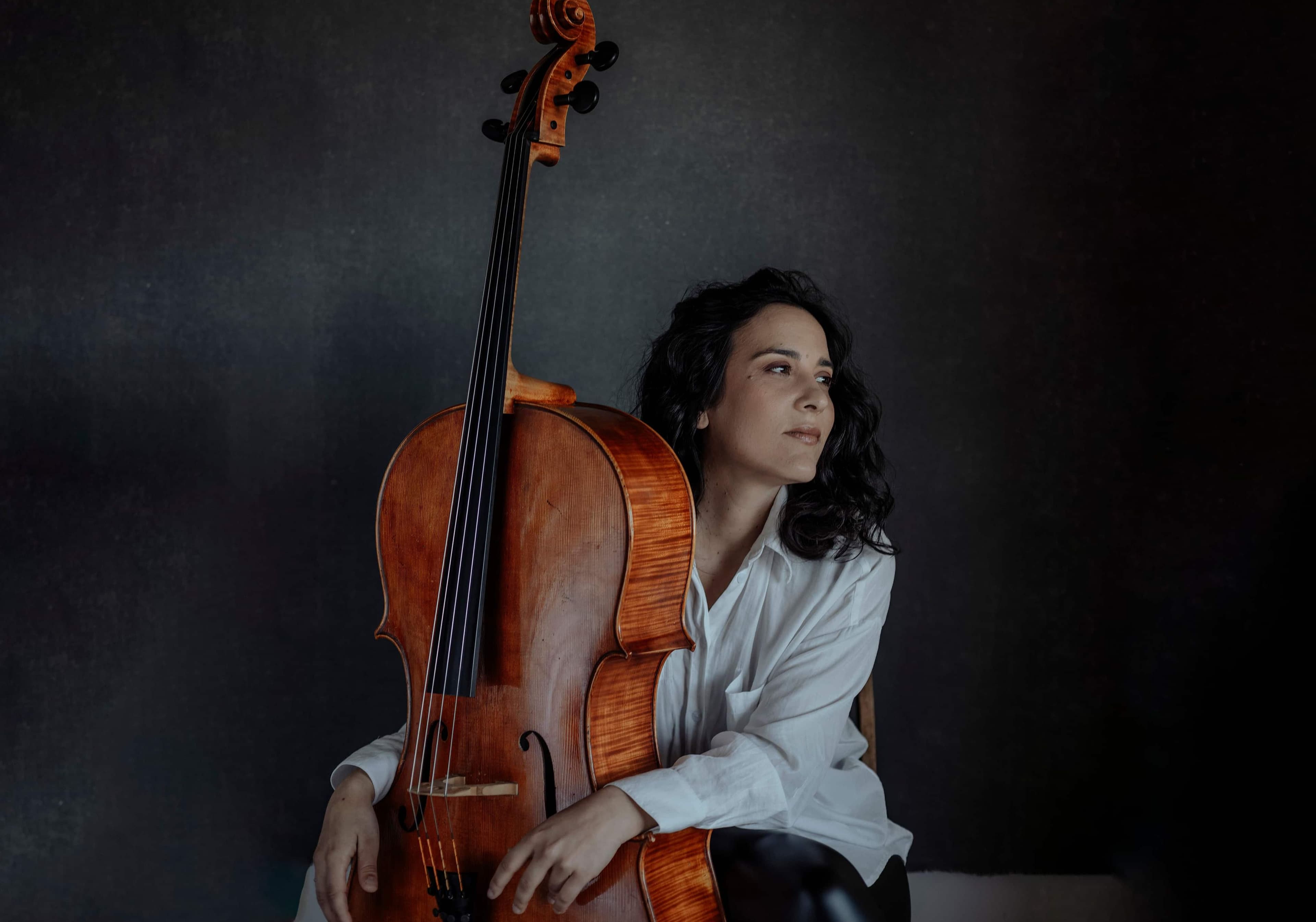 Iris Hierro y verde casa - 077 lq copia.jpg