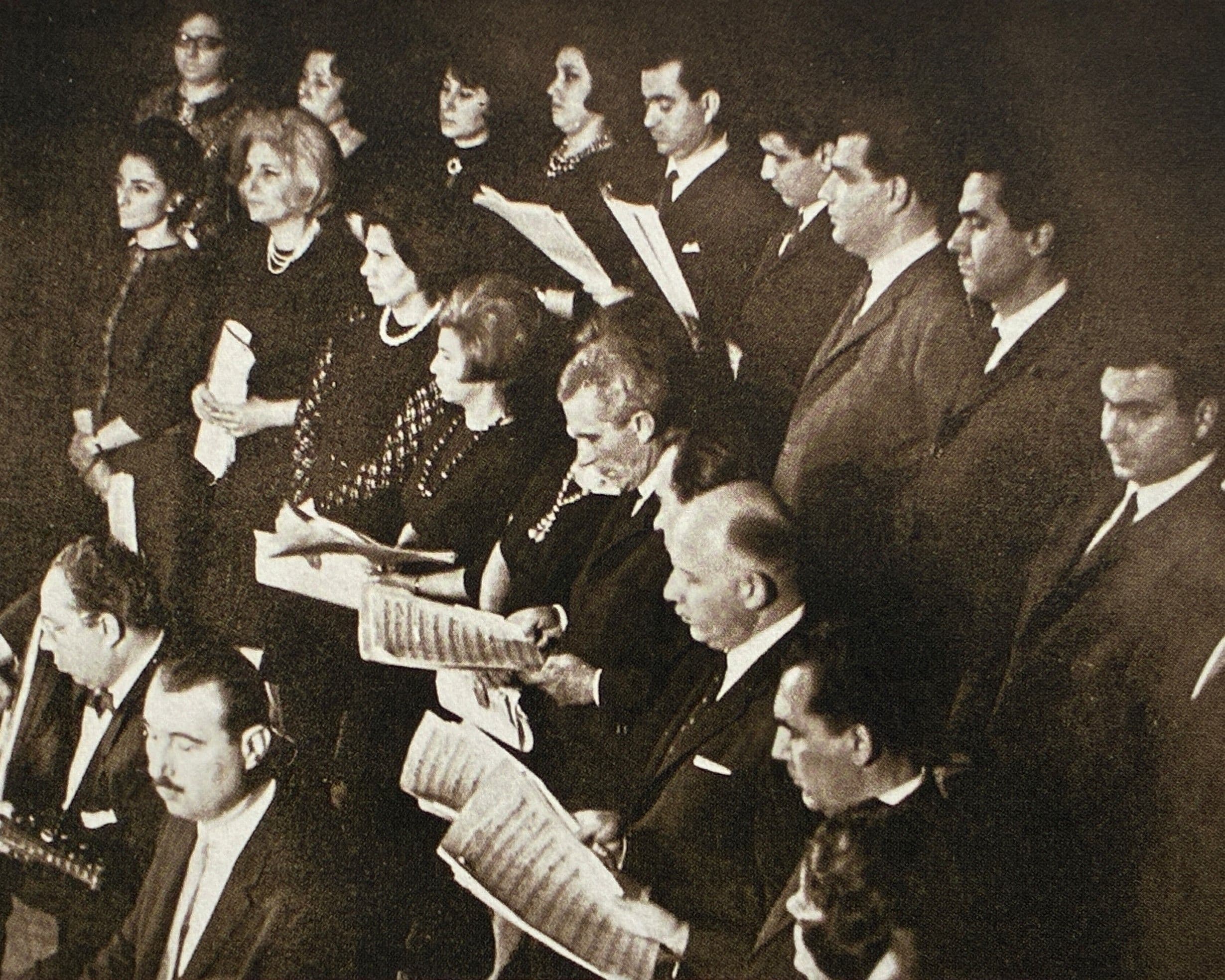 Cantos y tradiciones: Coral Amadeus 2026