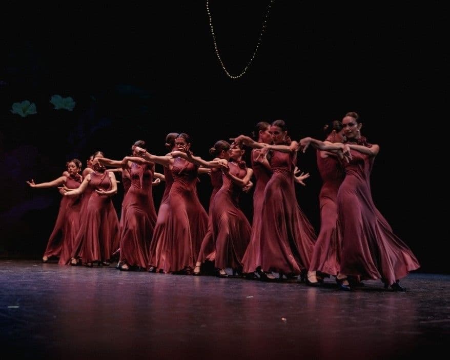 Opera y Zarzuela en movimiento. Piano, chelo y danza
