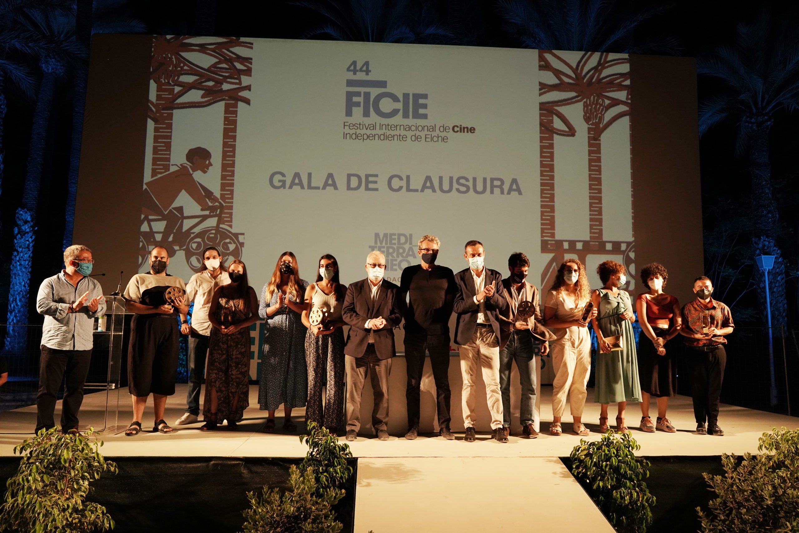 Foto de Familia Premiados FICIE. Fundación Mediterráneo